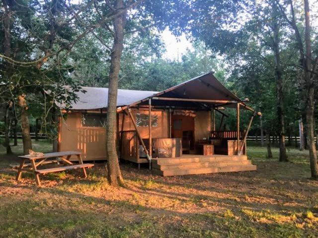 Tente Lodge Jacuzzi Privatif En Pleine Nature Thiel-sur-Acolin Eksteriør bilde